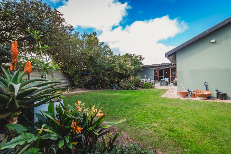 3 Bedroom Property for Sale in Bos En Dal Western Cape